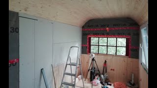 Bauwagen Innenausbau Teil 1 Isolierung und Holzvertäfelung I Tinyhouse [upl. by Allix]